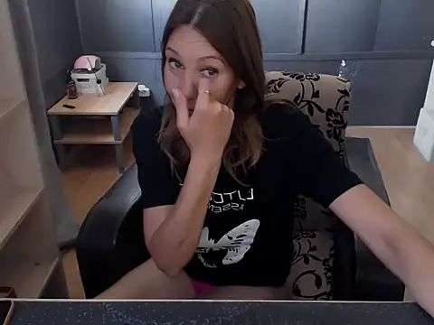Snapshot of hannaha chatting on May 29, 2026, 11:05 am hannaha online show from May 29, 2026, 11:05 am