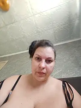 Snapshot of Greta_Tamar chatting on June 18, 2026, 9:14 am Greta Tamar online show from June 18, 2026, 9:14 am