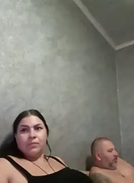 Greta Tamar online show from December 1, 2025, 6:31 pm