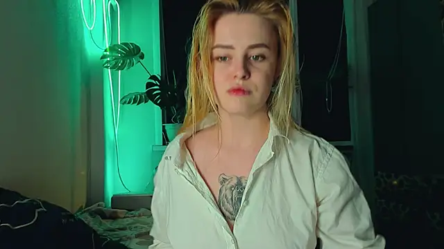 Snapshot of Alexa_Pirs chatting on March 4, 2025, 9:54 pm Alexa Pirs online show from March 4, 2025, 9:54 pm