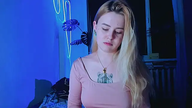 Snapshot of Alexa_Pirs chatting on March 11, 2025, 5:24 pm Alexa Pirs online show from March 11, 2025, 5:24 pm