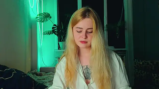 Snapshot of Alexa_Pirs chatting on March 5, 2025, 12:59 am Alexa Pirs online show from March 5, 2025, 12:59 am