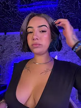 Scarlett-LS online show from May 9, 2026, 3:32 am