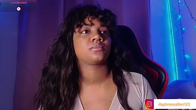 Daphnewalker   online show from January 12, 2026, 11:17 am