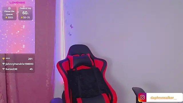 Snapshot of Daphnewalker__ chatting on September 15, 2025, 6:58 am Daphnewalker online show from September 15, 2025, 6:58 am