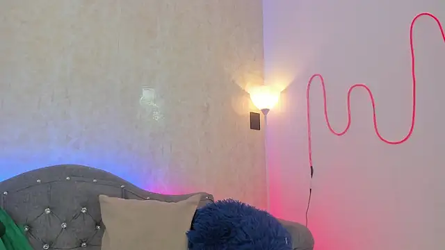 Snapshot of AntoniSantoss chatting on October 28, 2025, 7:24 pm AntoniSantoss online show from October 28, 2025, 7:24 pm