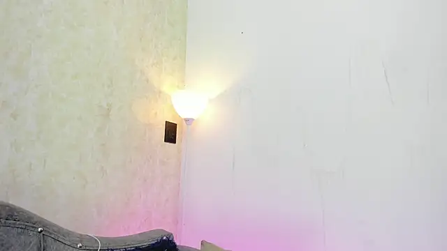 Snapshot of AntoniSantoss chatting on June 11, 2026, 12:32 am AntoniSantoss online show from June 11, 2026, 12:32 am