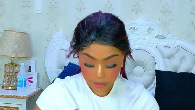 Snapshot of TianahGlow chatting on March 16, 2026, 7:49 pm TianahGlow online show from March 16, 2026, 7:49 pm