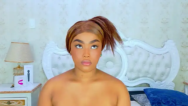 Snapshot of TianahGlow chatting on December 3, 2025, 9:14 pm TianahGlow online show from December 3, 2025, 9:14 pm