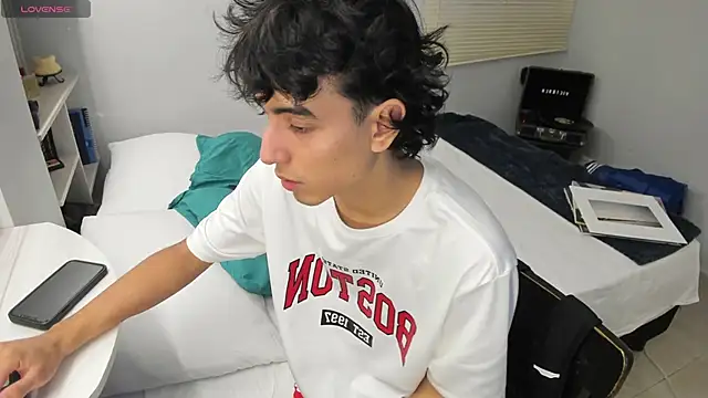 salvatore montt online show from March 6, 2025, 1:27 am