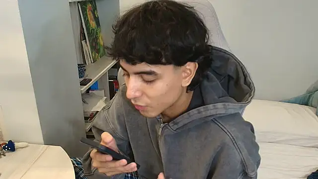 salvatore montt online show from October 17, 2025, 7:11 am