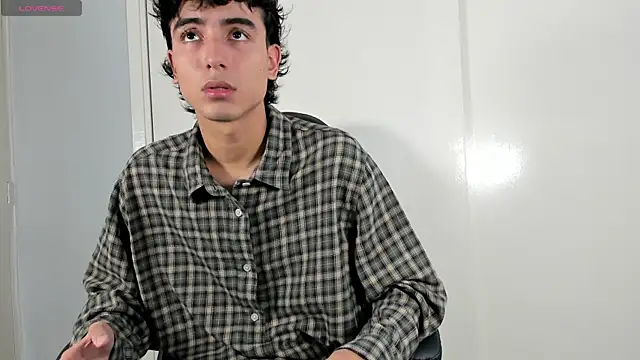 salvatore montt online show from March 1, 2025, 9:48 pm