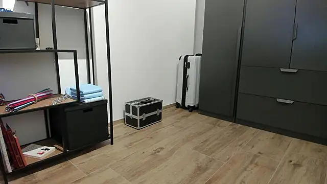 molicaremolicare online show from February 9, 2026, 4:49 pm