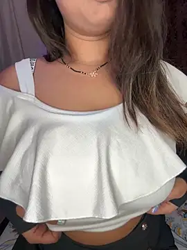 WifyHubby 38 online show from February 11, 2026, 7:36 pm