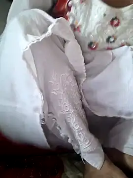 Snapshot of lovely----bhabhi chatting on February 6, 2026, 5:47 am lovely----bhabhi online show from February 6, 2026, 5:47 am