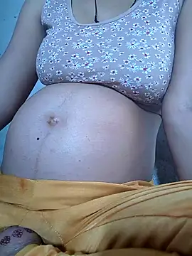 Snapshot of lovely----bhabhi chatting on March 16, 2026, 7:01 am lovely----bhabhi online show from March 16, 2026, 7:01 am