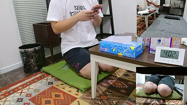 Snapshot of YARASERO-kun chatting on October 9, 2025, 7:03 pm YARASERO-kun online show from October 9, 2025, 7:03 pm