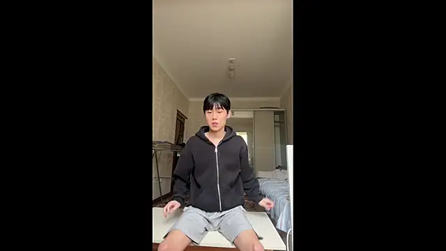 Brian Stars online show from August 7, 2026, 5:02 am