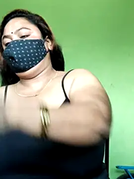 rani130 online show from November 3, 2025, 1:22 am