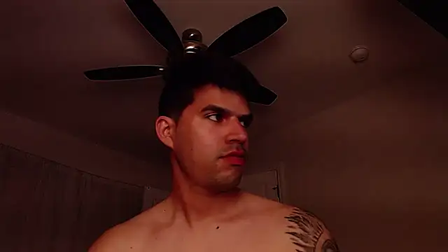 Snapshot of lancebrek chatting on March 3, 2025, 4:10 am lancebrek online show from March 3, 2025, 4:10 am