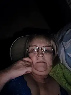 Snapshot of Violet5364 chatting on January 9, 2026, 10:06 pm Violet5364 online show from January 9, 2026, 10:06 pm