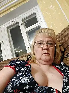 Snapshot of Violet5364 chatting on April 5, 2026, 7:20 pm Violet5364 online show from April 5, 2026, 7:20 pm