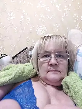 Snapshot of Violet5364 chatting on January 15, 2026, 9:40 pm Violet5364 online show from January 15, 2026, 9:40 pm