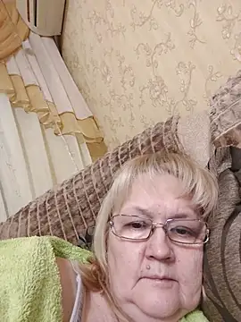 Snapshot of Violet5364 chatting on January 6, 2026, 9:08 pm Violet5364 online show from January 6, 2026, 9:08 pm