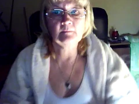 Snapshot of Violet5364 chatting on March 1, 2025, 6:00 pm Violet5364 online show from March 1, 2025, 6:00 pm
