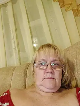 Snapshot of Violet5364 chatting on December 16, 2025, 9:08 pm Violet5364 online show from December 16, 2025, 9:08 pm