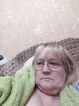 Snapshot of Violet5364 chatting on January 17, 2026, 8:56 pm Violet5364 online show from January 17, 2026, 8:56 pm