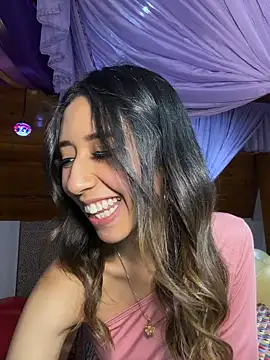 Snapshot of Sopphiaa_Payton chatting on August 6, 2026, 11:44 pm Sopphiaa Payton online show from August 6, 2026, 11:44 pm
