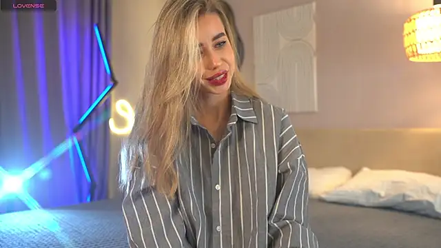 Snapshot of _Spring_Day_ chatting on November 29, 2025, 11:32 am Spring Day online show from November 29, 2025, 11:32 am