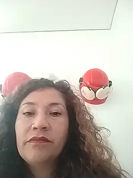 Snapshot of Cielo_carpentier69 chatting on June 2, 2026, 2:39 pm Cielo carpentier69 online show from June 2, 2026, 2:39 pm