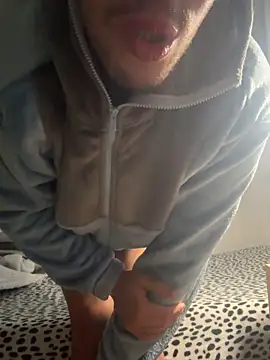 yaxxx03 online show from February 1, 2026, 2:15 pm