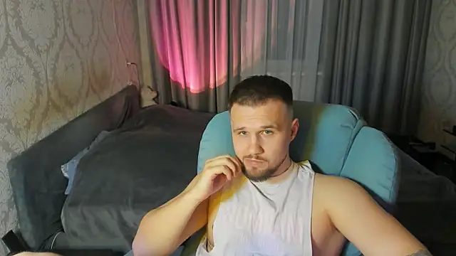 Snapshot of Vladik_b chatting on May 28, 2026, 6:47 pm Vladik b online show from May 28, 2026, 6:47 pm