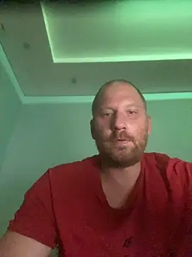 Krzysiekg123 online show from October 15, 2025, 5:32 pm