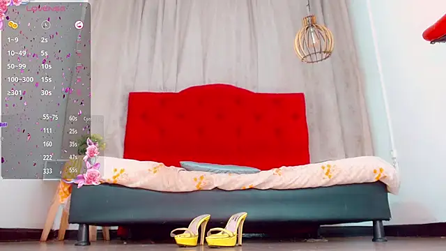 Snapshot of katha_Crawford chatting on October 15, 2025, 7:11 pm katha Crawford online show from October 15, 2025, 7:11 pm