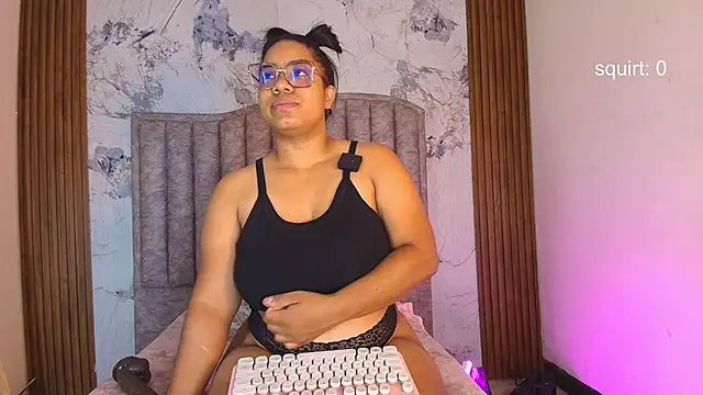 kendrakaramelo online show from November 22, 2025, 1:10 pm