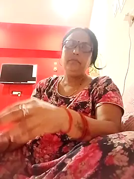 Snapshot of Kiyara8 chatting on September 15, 2025, 10:21 pm Kiyara8 online show from September 15, 2025, 10:21 pm