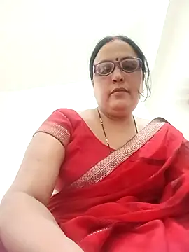 Snapshot of Kiyara8 chatting on February 28, 2025, 11:25 am Kiyara8 online show from February 28, 2025, 11:25 am