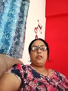 Snapshot of Kiyara8 chatting on September 13, 2025, 4:45 am Kiyara8 online show from September 13, 2025, 4:45 am