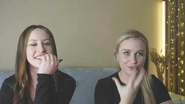 girlstirp online show from March 21, 2025, 12:28 pm