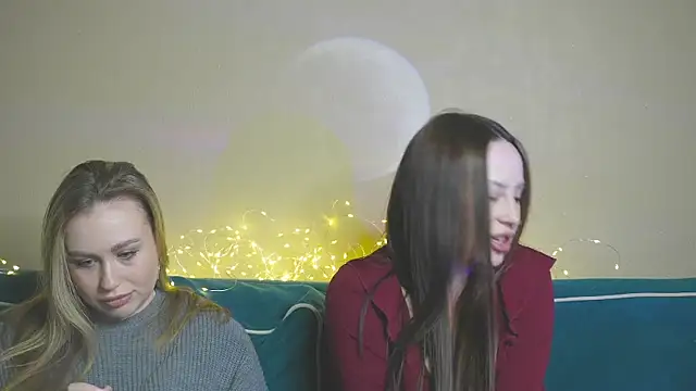 girlstirp online show from March 10, 2025, 7:00 am