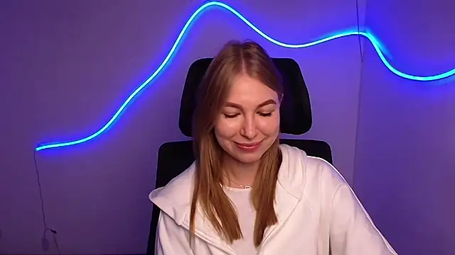 Snapshot of Dana_flowers chatting on October 8, 2025, 5:42 am Dana flowers online show from October 8, 2025, 5:42 am