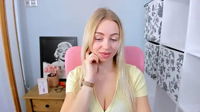 MargaritaRose online show from March 2, 2026, 7:26 am