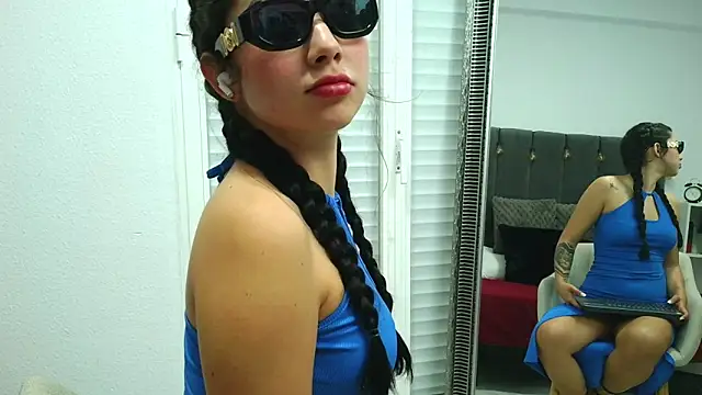 Snapshot of ScarlletRays chatting on March 21, 2025, 3:57 pm ScarlletRays online show from March 21, 2025, 3:57 pm