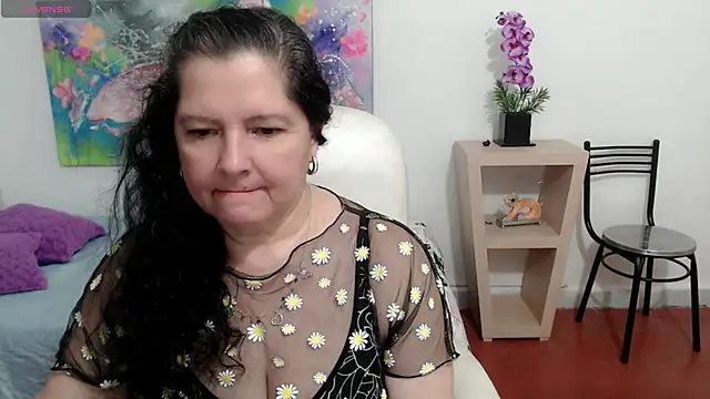 leonela 69 online show from March 15, 2025, 10:13 am