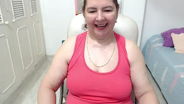 leonela 69 online show from July 31, 2026, 11:09 am