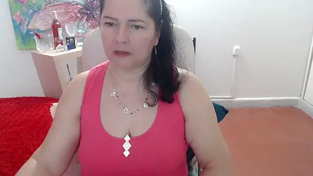 leonela 69 online show from September 15, 2025, 3:07 am